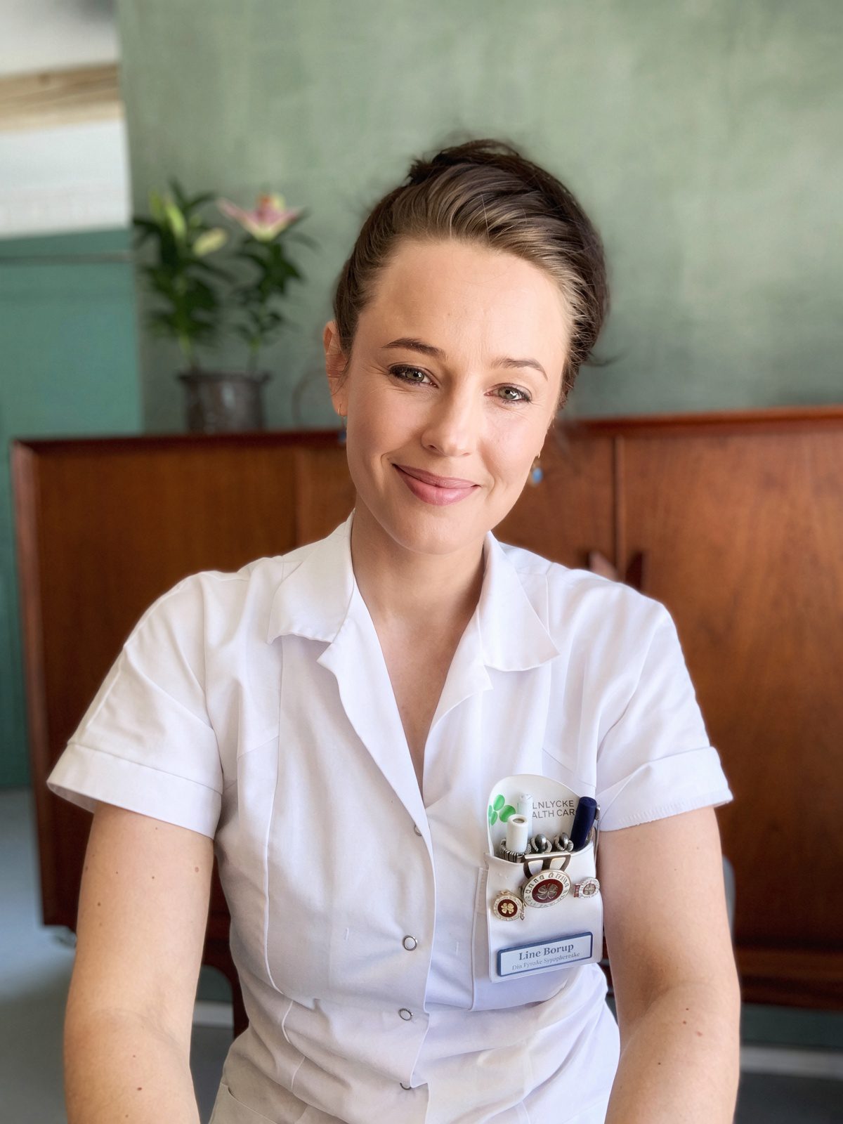 Line Borup, autoriseret sygeplejerske, i uniform